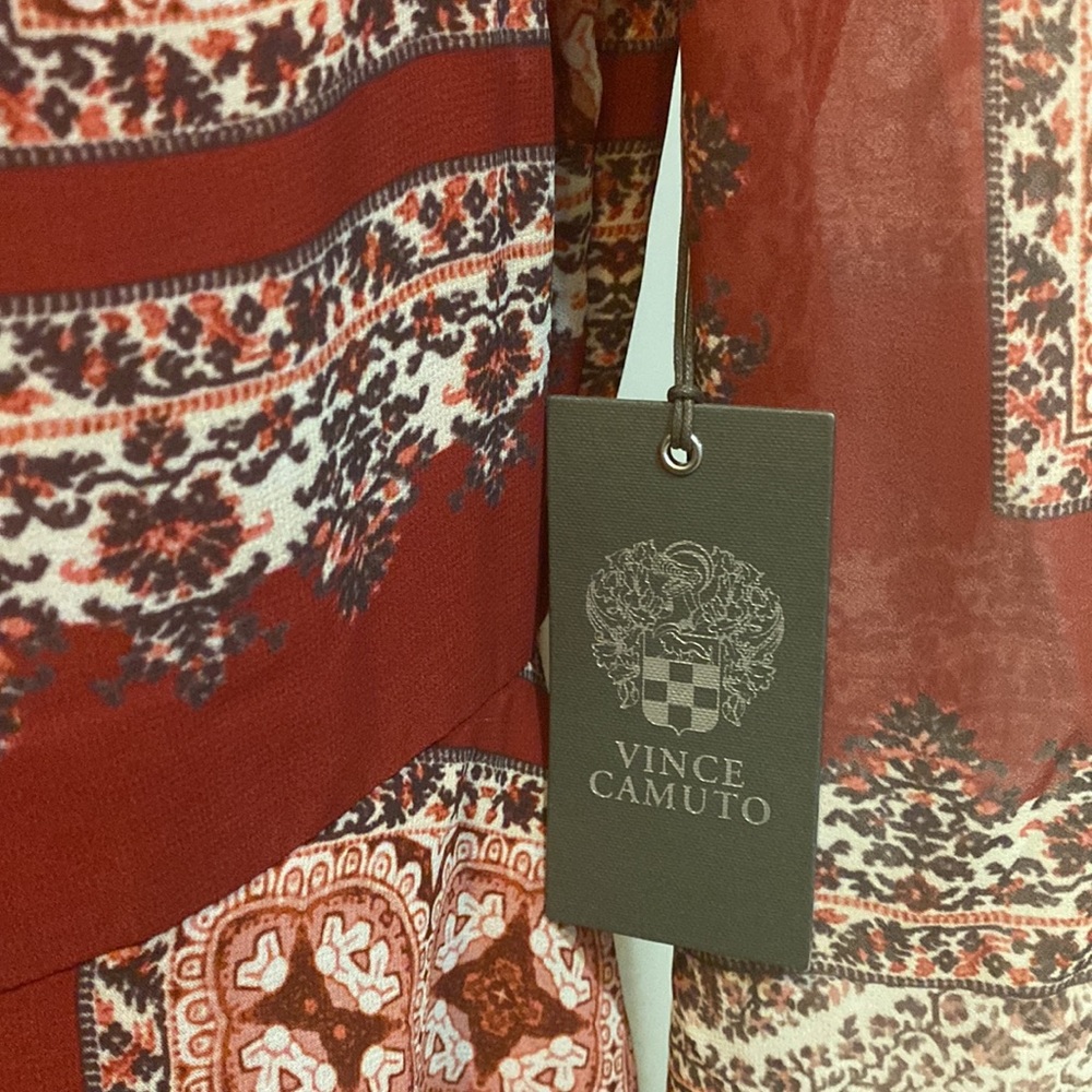 Vince Camuto Medallion print maxi dress - Picture 11 of 11